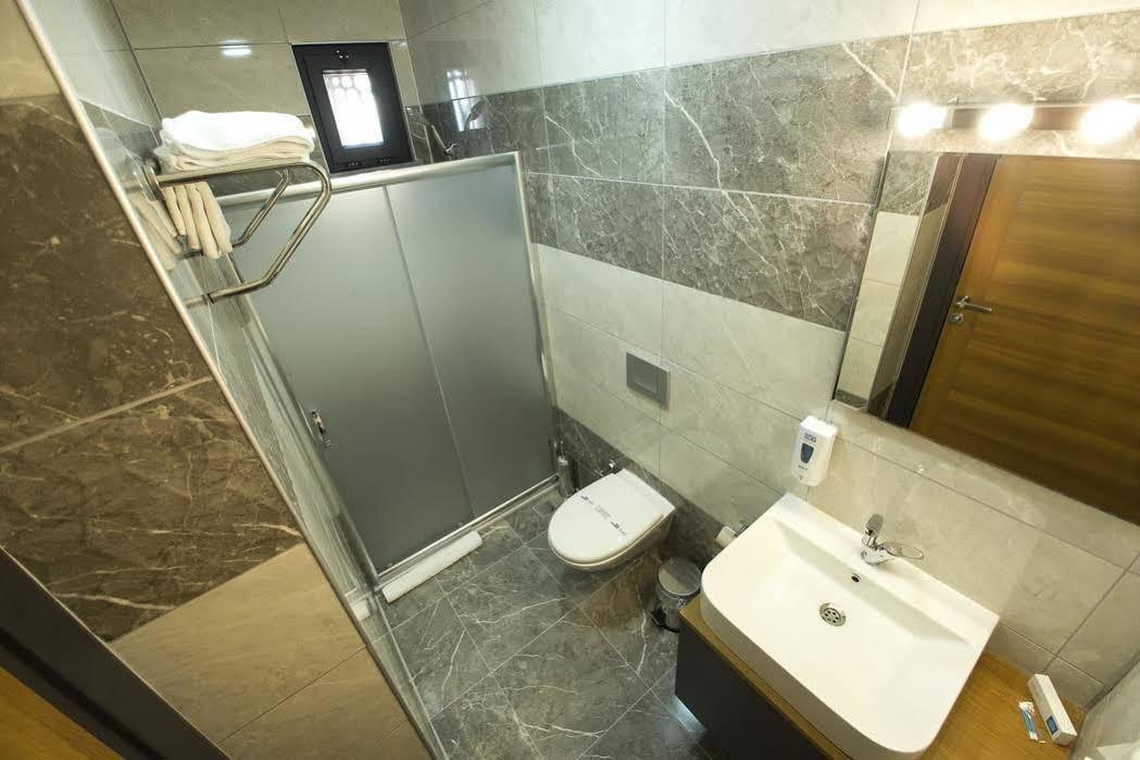 Big Point Plus Hotel Biga Kültér fotó